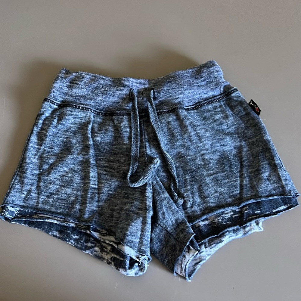 T2 Love shorts